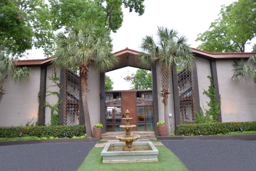 Photos and Video of VILLA in Dallas, TX